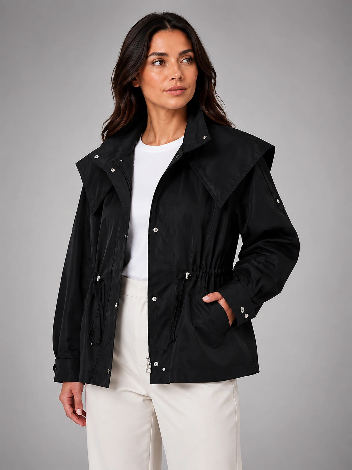 Women's Cropped Structured Jacket – Squared Shoulder Line - Black