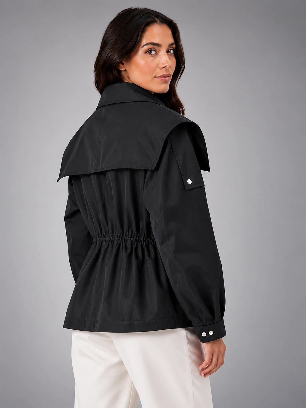 Women's Cropped Structured Jacket – Squared Shoulder Line - Black