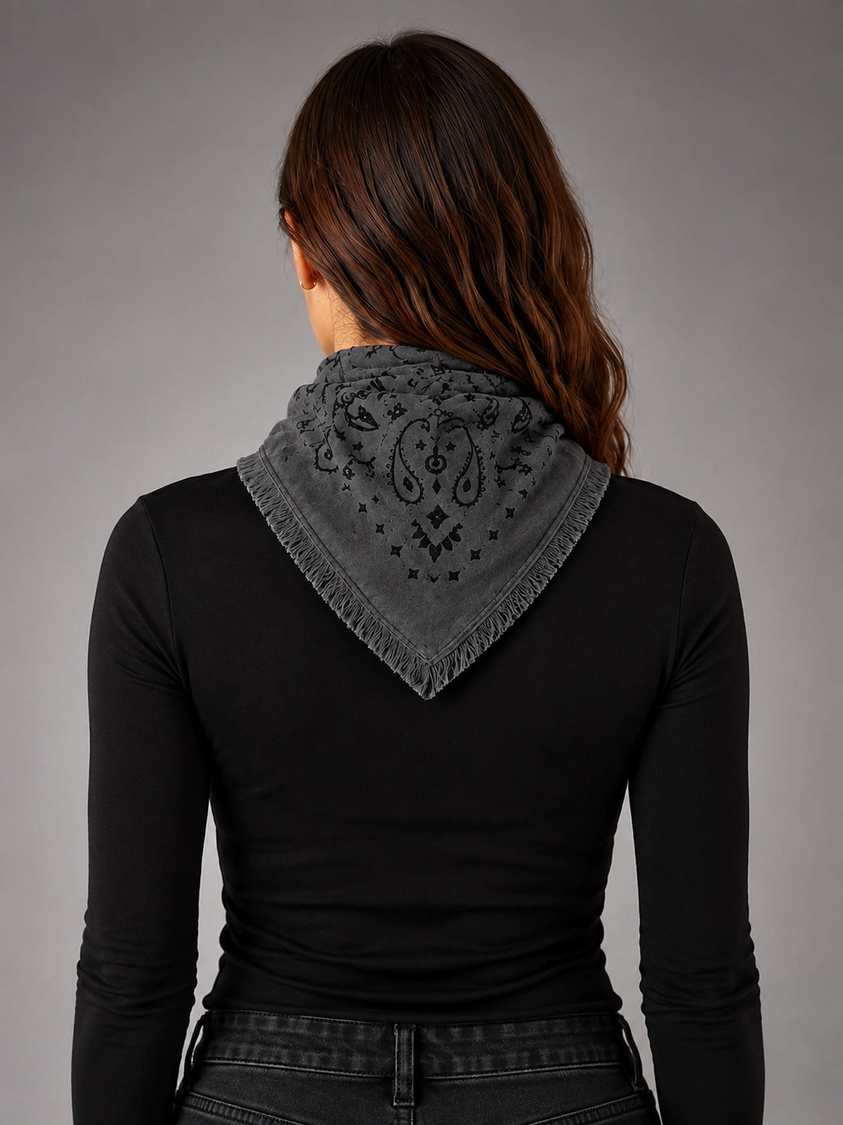Women's Paisley Bandana Scarf – Square Neckerchief - Gray/Black