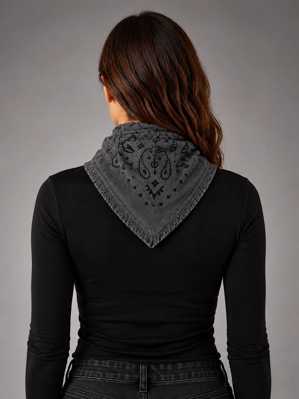 Women's Paisley Bandana Scarf – Square Neckerchief - Gray/Black