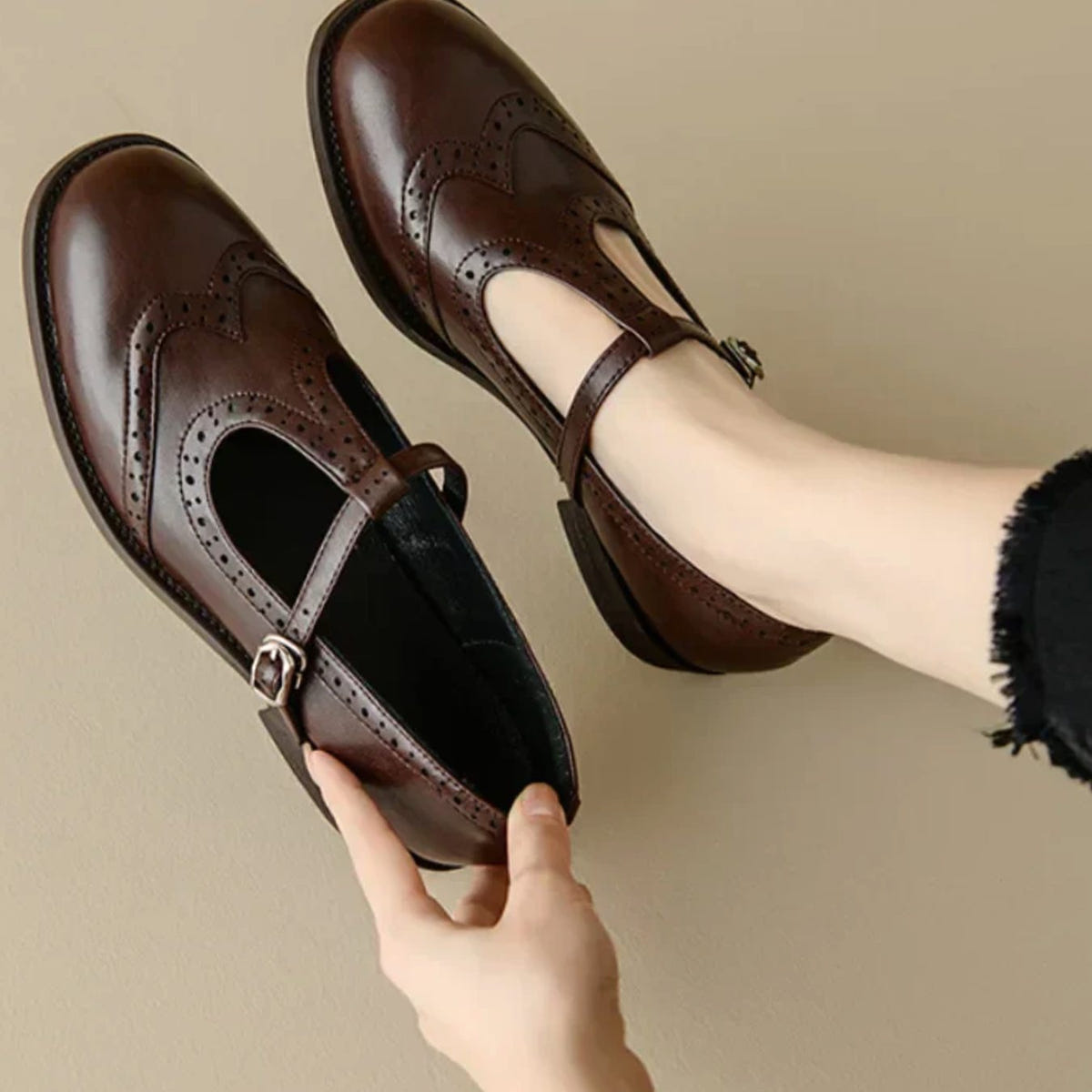 Women's Brogue Mary Jane Shoes – T-Strap and Block Heel in Brown